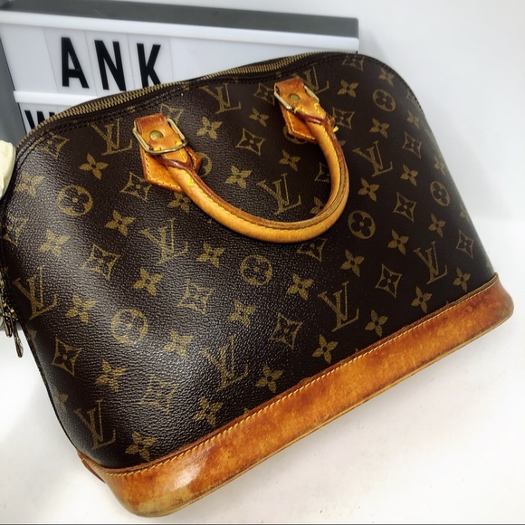Sold*Louis Vuitton Alma monogram handbag satchel - Picture 2 of 8